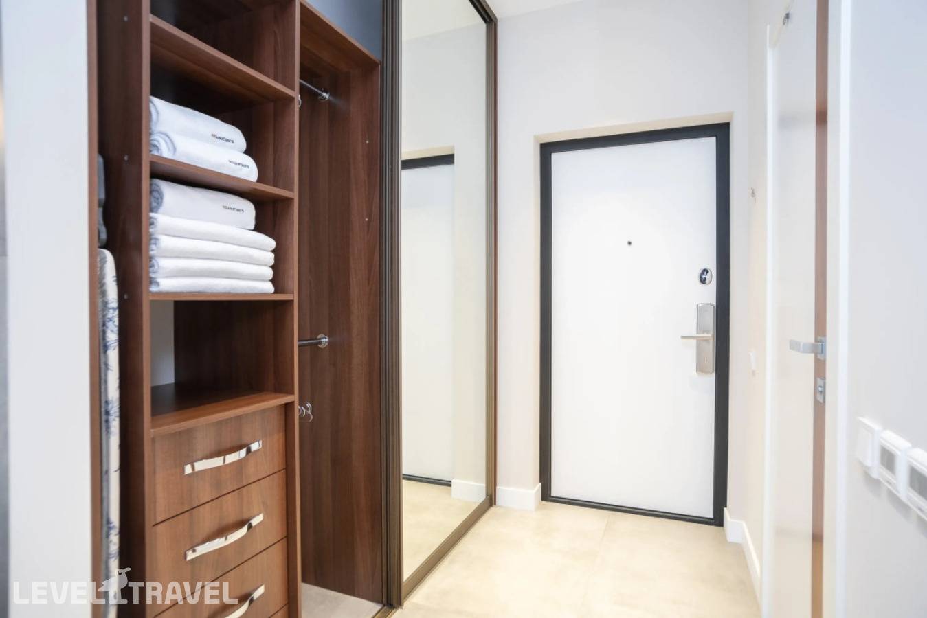 фотографии отеля Апартаменты Red Apartments Арт Лайт Сити Апартамент Мигель в Россия(Сириус) - фото №9