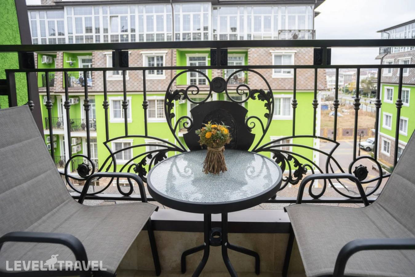 фотографии отеля Апартаменты Red Apartments Арт Лайт Сити Апартамент Мигель в Россия(Сириус) - фото №11