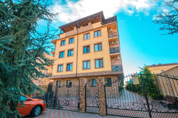 Апартаменты На Улице Нижнеимеретинская 143