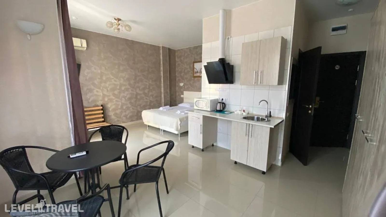 фотографии отеля Квартира На Кувшинок 7к1 34 в Россия(Сириус) - фото №6