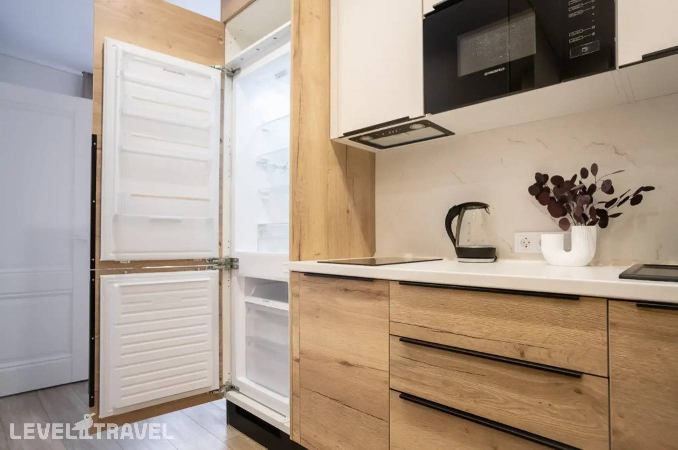 фотографии отеля Апартаменты Red Apartments Арт Лайт Сити Апартамент Джованни в Россия(Сириус) - фото №21