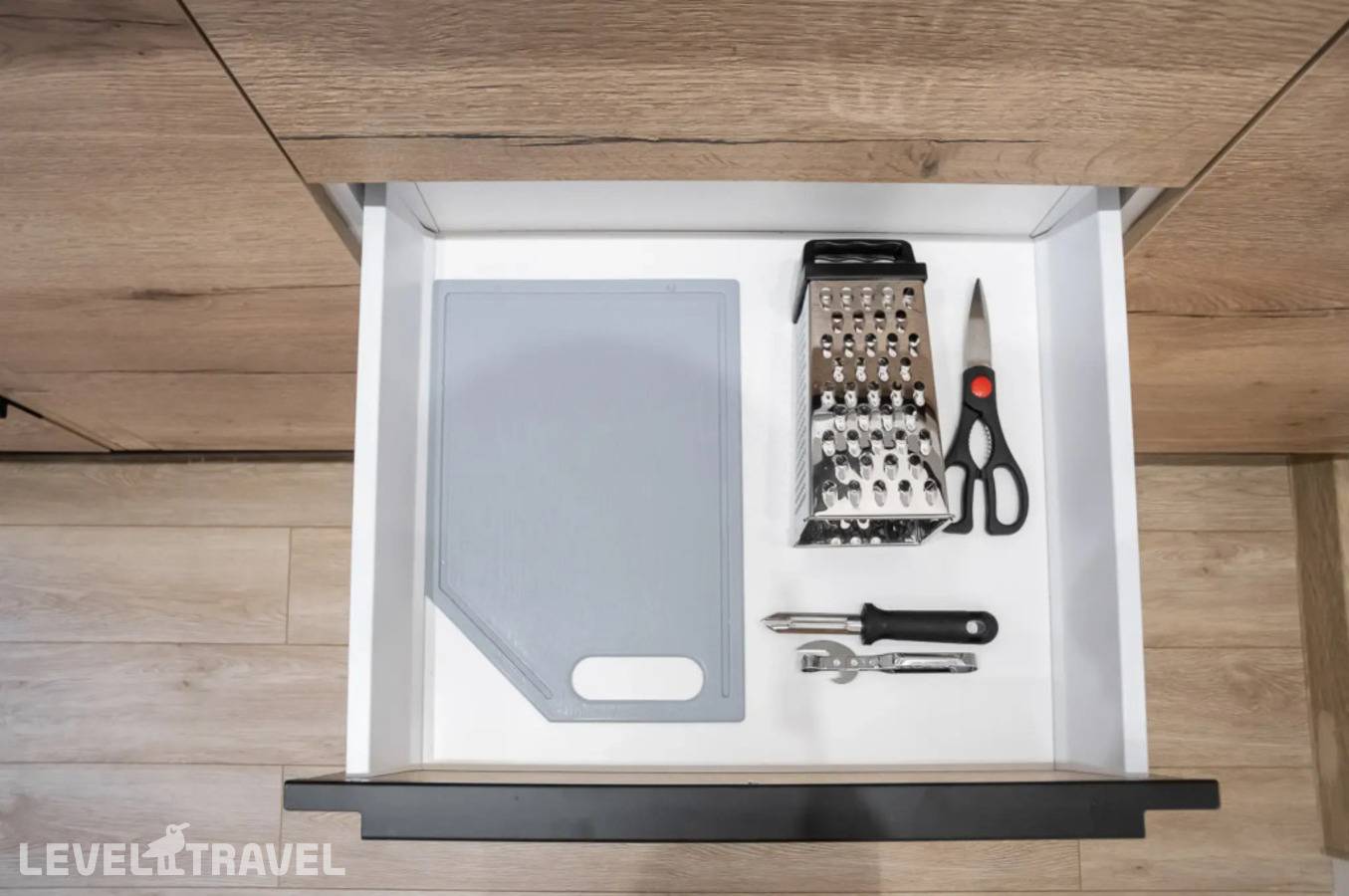 фотографии отеля Апартаменты Red Apartments Арт Лайт Сити Апартамент Джованни в Россия(Сириус) - фото №25