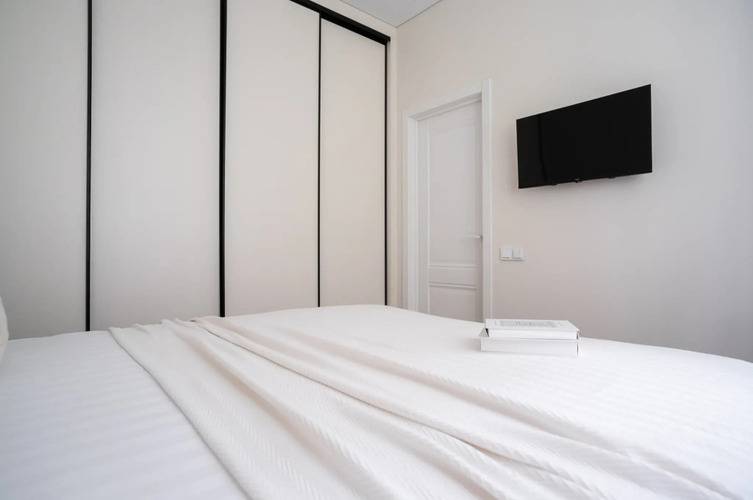 Апартаменты Red Apartments Арт Лайт Сити Апартамент Джованни