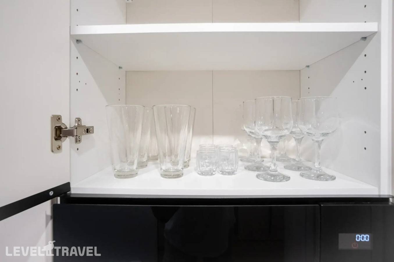 фотографии отеля Апартаменты Red Apartments Арт Лайт Сити Апартамент Джованни в Россия(Сириус) - фото №23