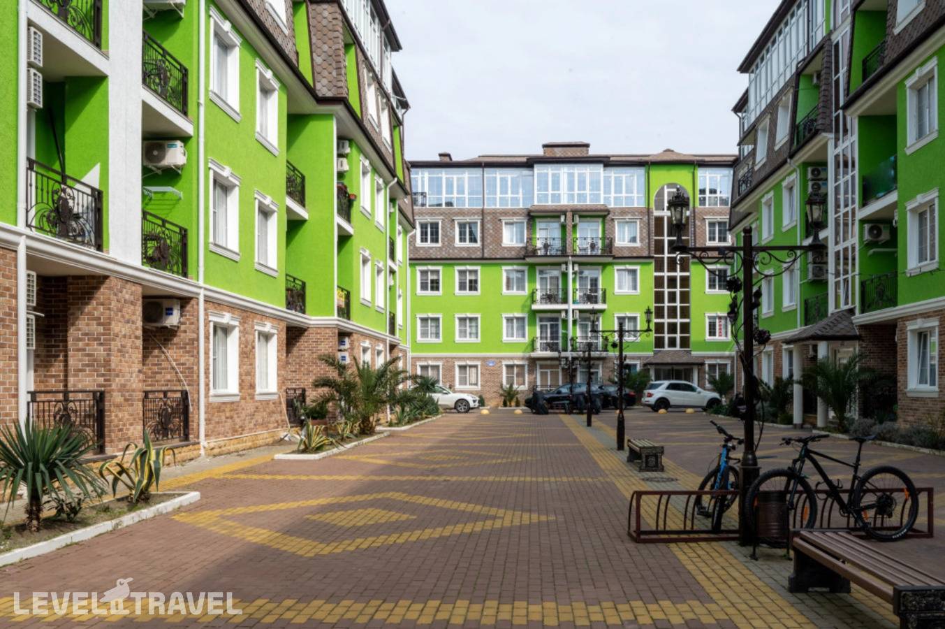 фотографии отеля Апартаменты Red Apartments Арт Лайт Сити Апартамент Джованни в Россия(Сириус) - фото №31