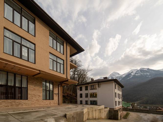 Жить В Горах На Листопадной 17 — фото 11