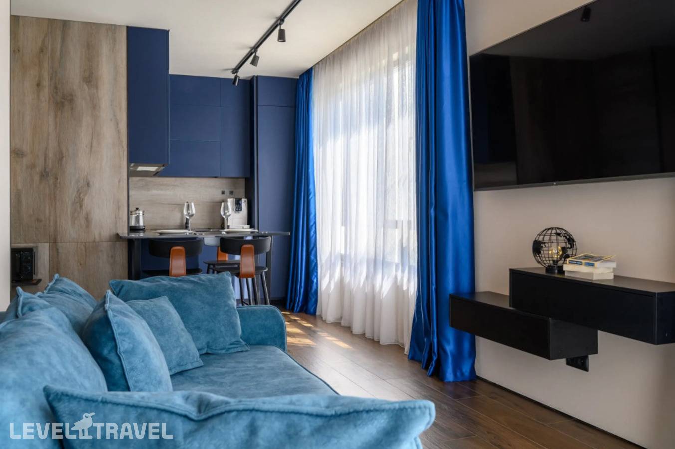 Отель Апартаменты Red Apartments Листопадная Альпина — Эсто-Садок, Россия