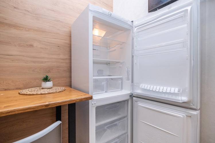 Квартира Уютная В Центре Эсто-Садка С Террасой И Шикарным Видом На Горы