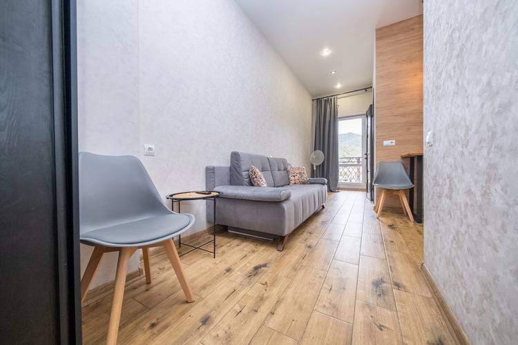 Квартира Уютная В Центре Эсто-Садка С Террасой И Шикарным Видом На Горы