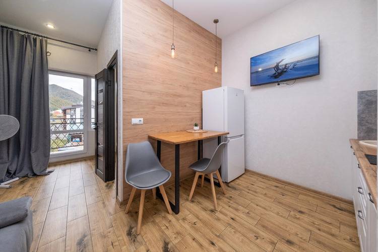 Квартира Уютная В Центре Эсто-Садка С Террасой И Шикарным Видом На Горы