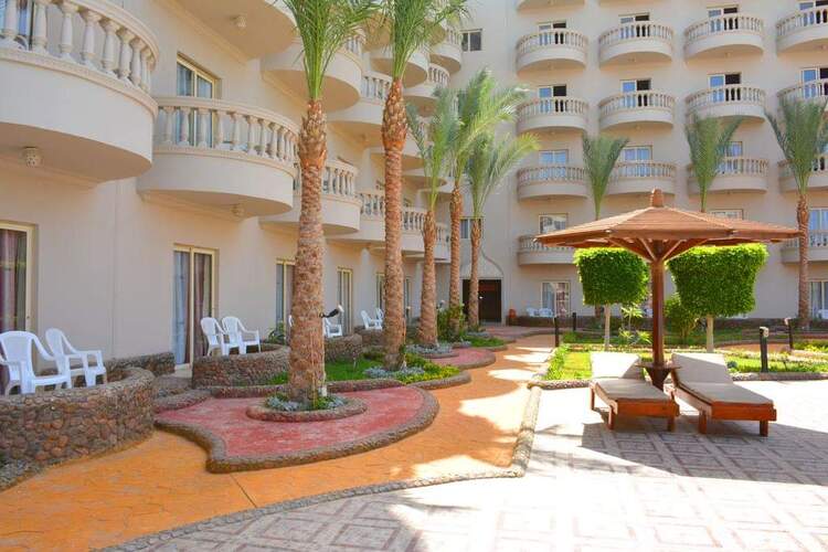 Sunrise Serano Club