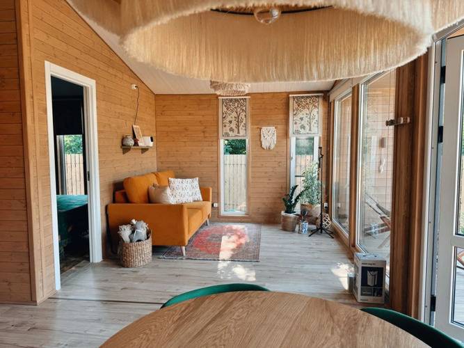 Частный Дом Тишина В Горах С Горячей Купелью На Берегу Живописной Реки