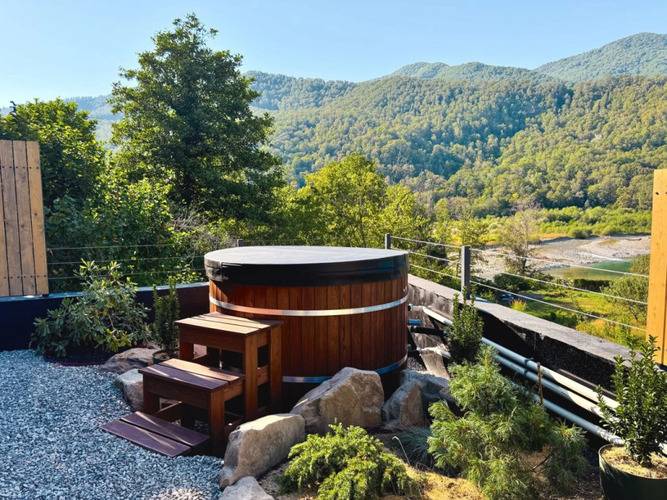 Частный Дом Тишина В Горах С Горячей Купелью На Берегу Живописной Реки