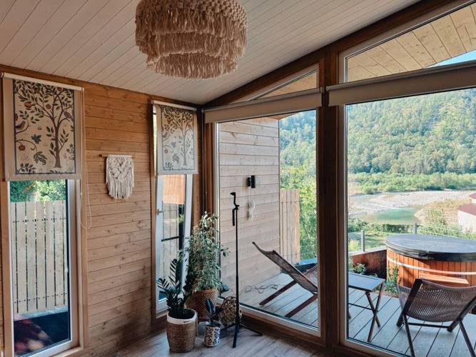 Частный Дом Тишина В Горах С Горячей Купелью На Берегу Живописной Реки