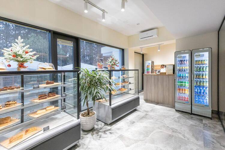 Апартаменты С Бассейном И Собственным Пляжем В Центральном Районе Адлера — фото 18