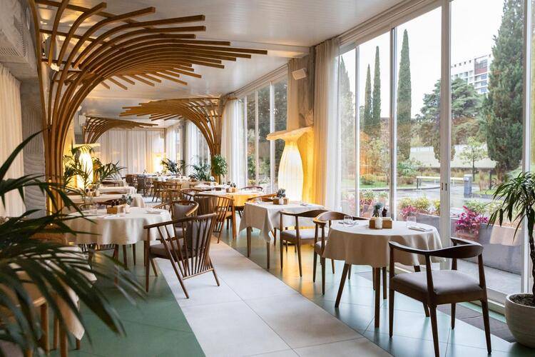 Апартаменты С Бассейном И Собственным Пляжем В Центральном Районе Адлера — фото 13