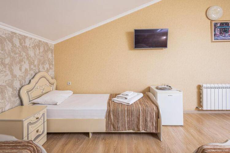 Avsteria (Австерия)