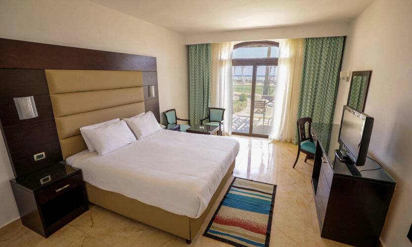 Blend Elphistone Resort