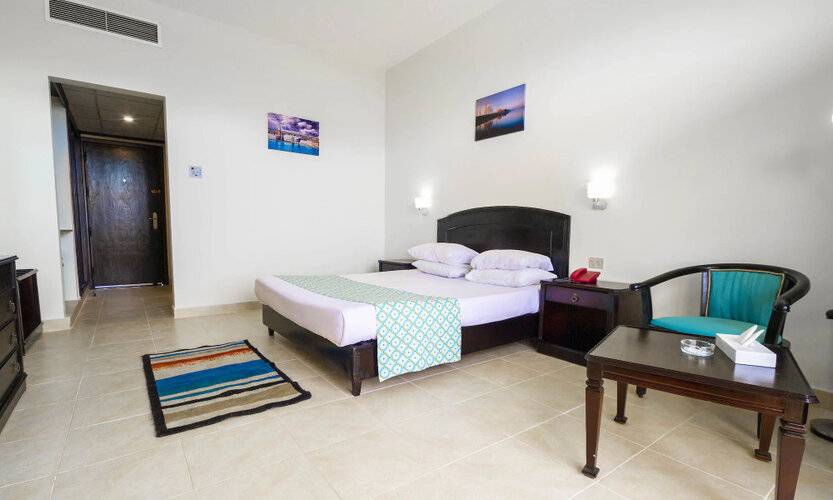 Blend Elphistone Resort