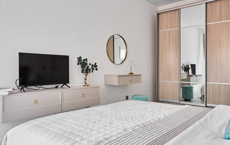 Веста На Уральской 25