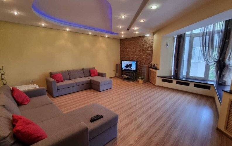 На Бульварной 10к1