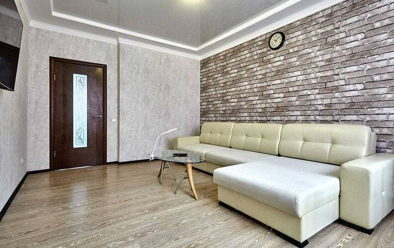 Апартаменты На Восточно-Кругликовской 18