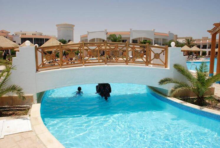 Grand Seas Resort Hostmark