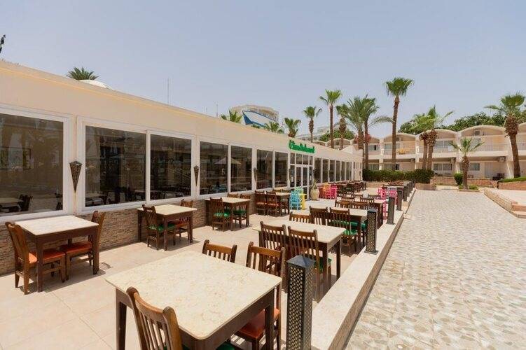 Royal Star Empire Beach Resort