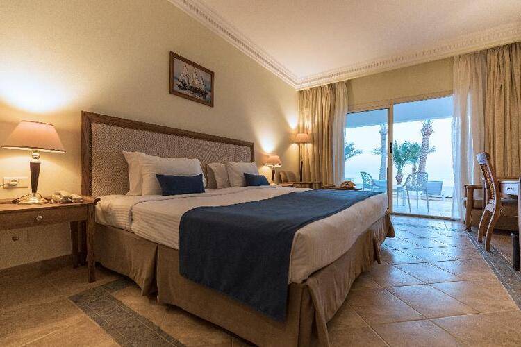 Sunrise Remal Beach Resort