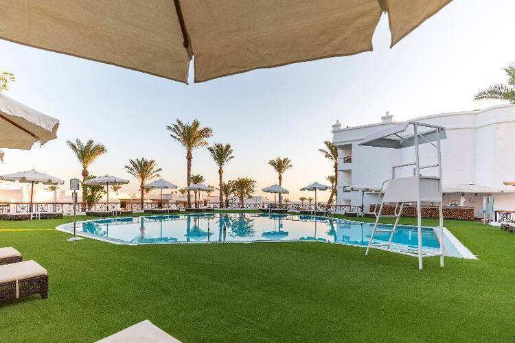 Sunrise Remal Beach Resort