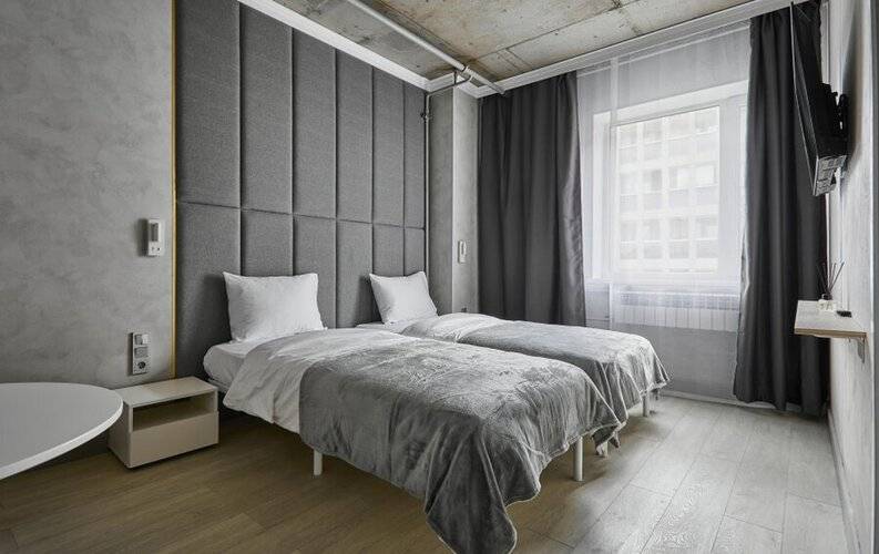 Kumo Hotel