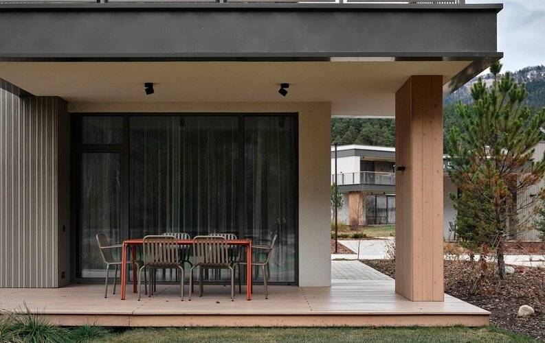 Грушевый Цвет