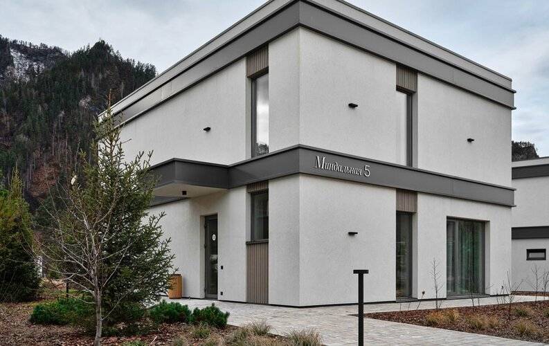 Грушевый Цвет