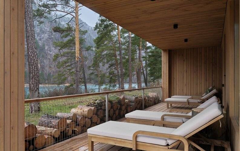 Грушевый Цвет