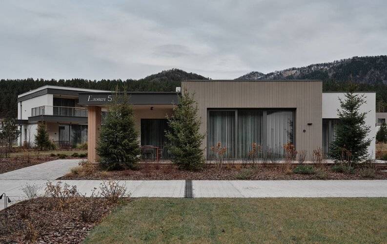 Грушевый Цвет