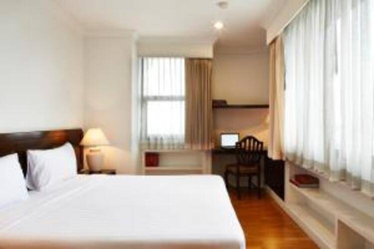 Riverine Place Hotel And Residence