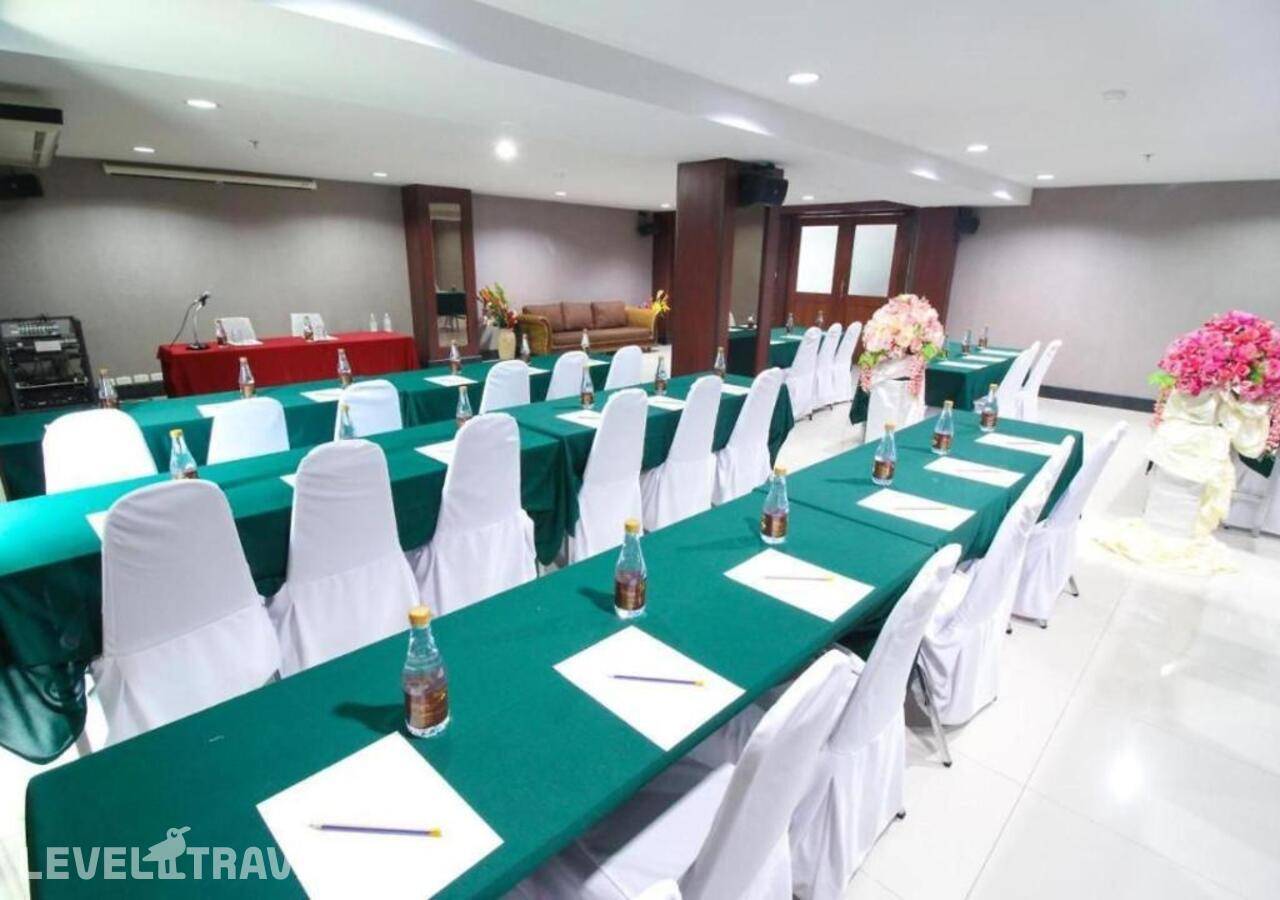 фотографии отеля Convenient Grand Plus Hotel Suvarnabhumi в Таиланд(Бангкок) - фото №13