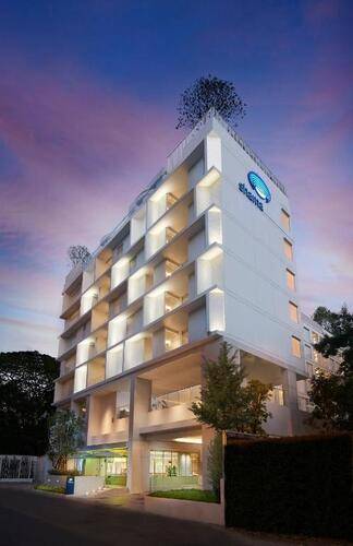 Shama Yen-Akat Bangkok