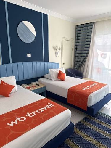 WB TRAVEL Dreams Vacation Resort