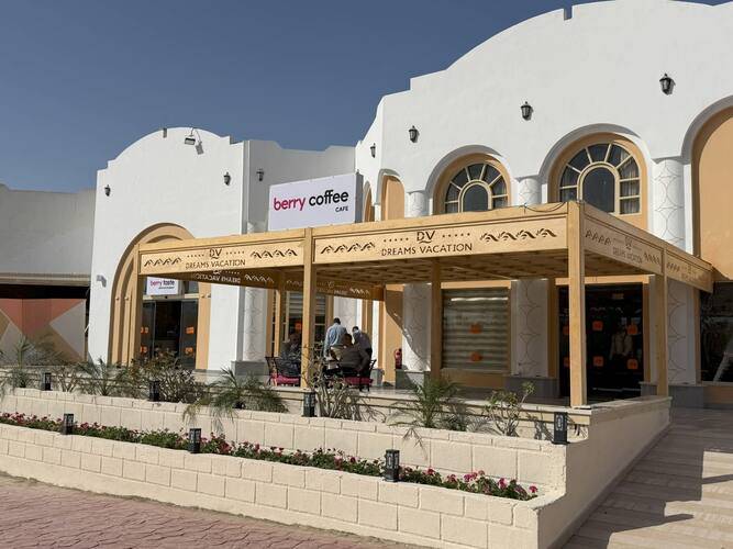 WB TRAVEL Dreams Vacation Resort