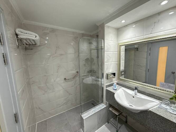 WB TRAVEL Dreams Vacation Resort