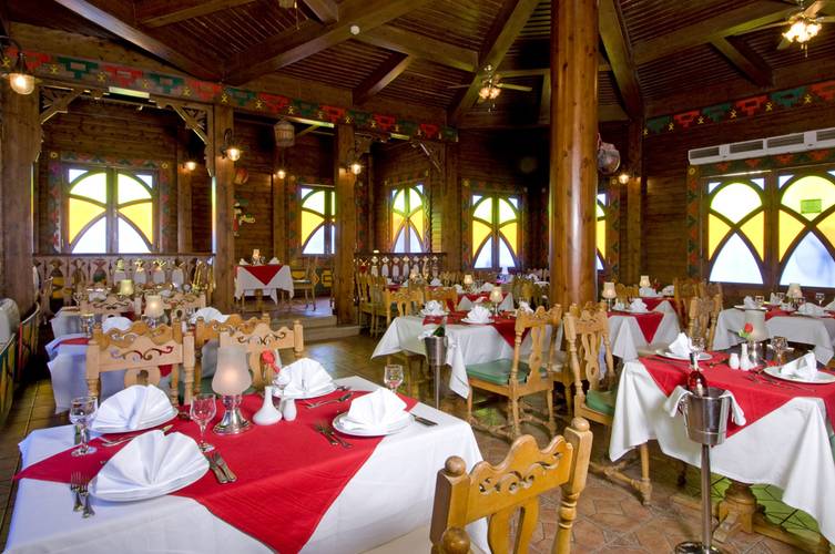 WB TRAVEL Dreams Vacation Resort