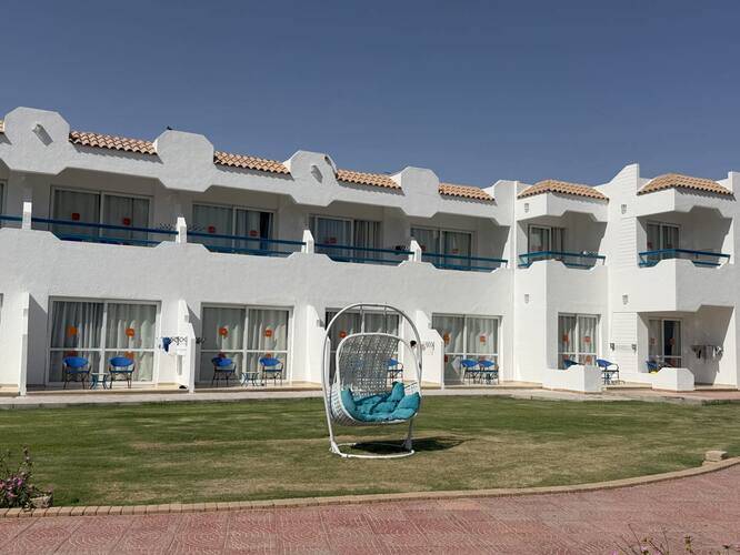 WB TRAVEL Dreams Vacation Resort