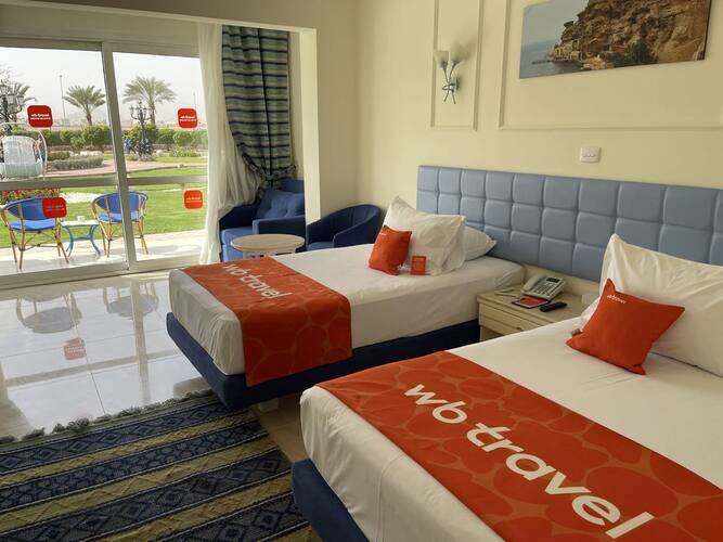 WB TRAVEL Dreams Vacation Resort