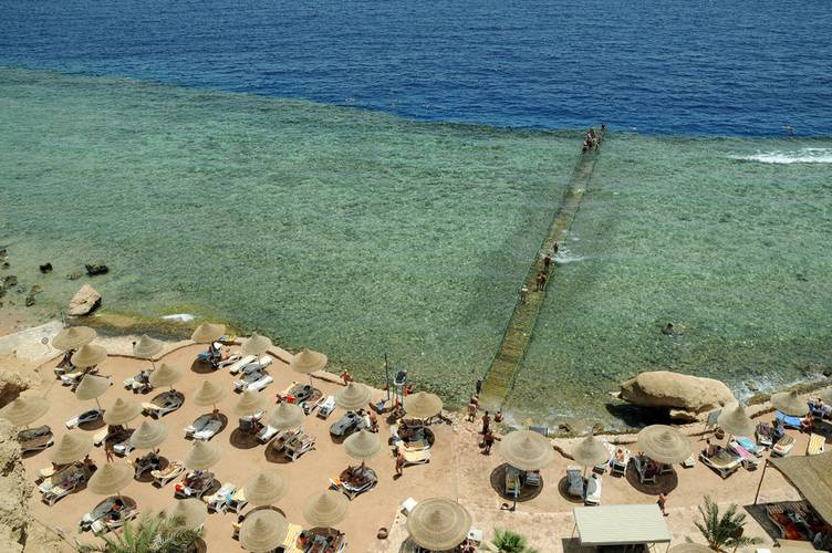 WB TRAVEL Dreams Vacation Resort