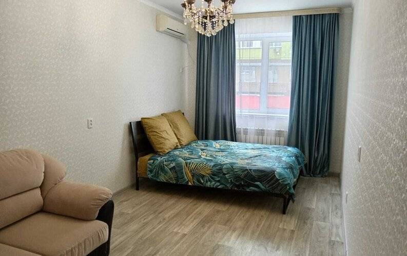 Горница Аэродромная 102а