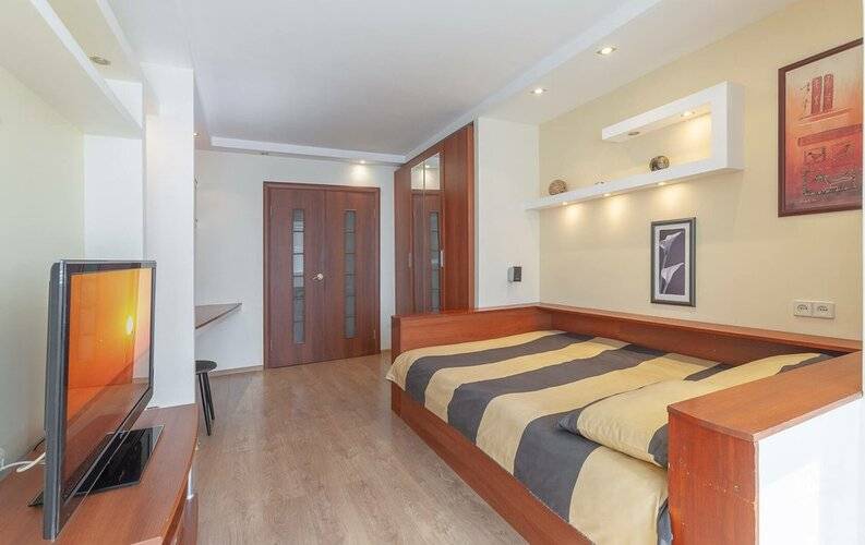 Горница Некрасовская 79