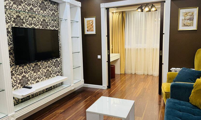 На Улице Роз 65