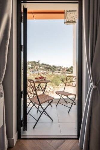 Апартаменты Myhomeyourhome На Яна Фабрициуса 64