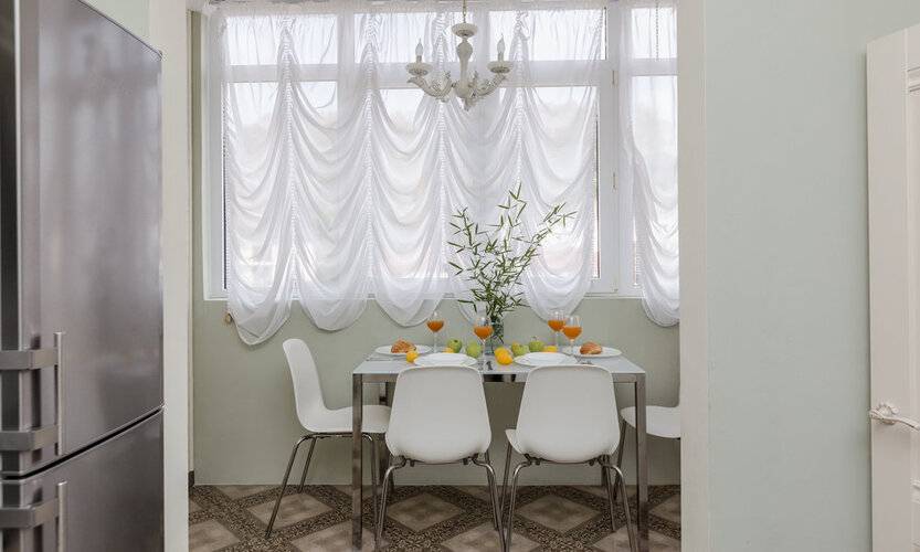 Na Esaulenko 4/6 (На Есауленко 4/6)